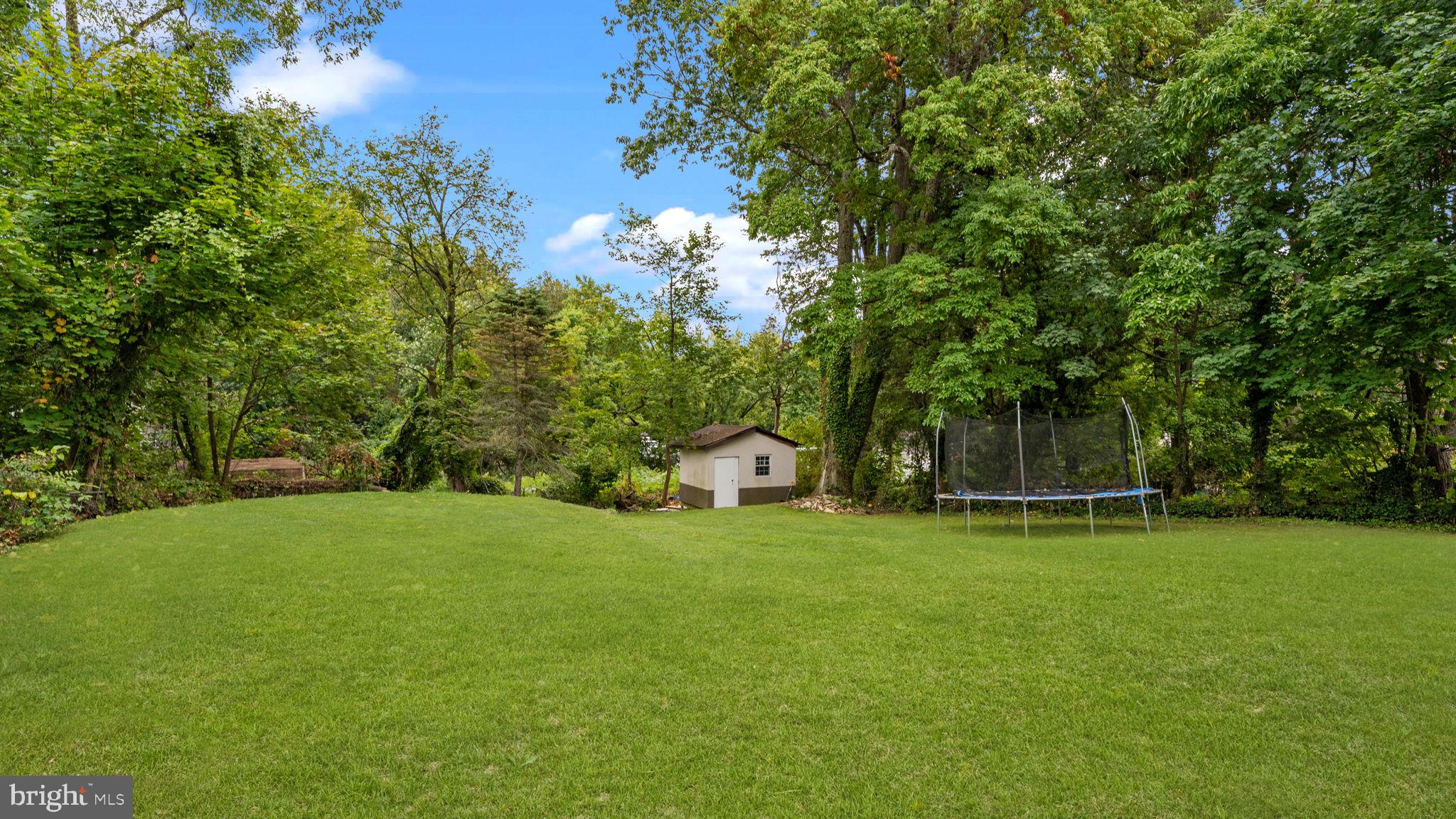 SHERWOOD ESTATES - Residential