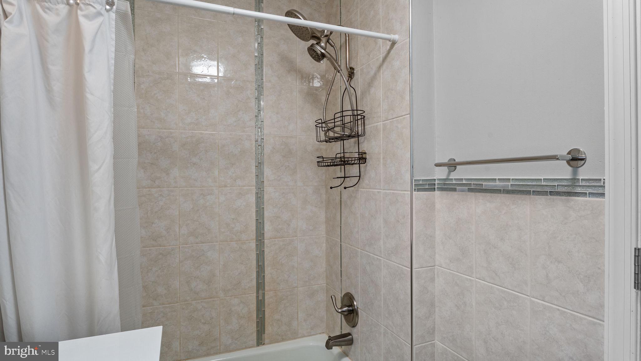 SHERWOOD ESTATES - Residential