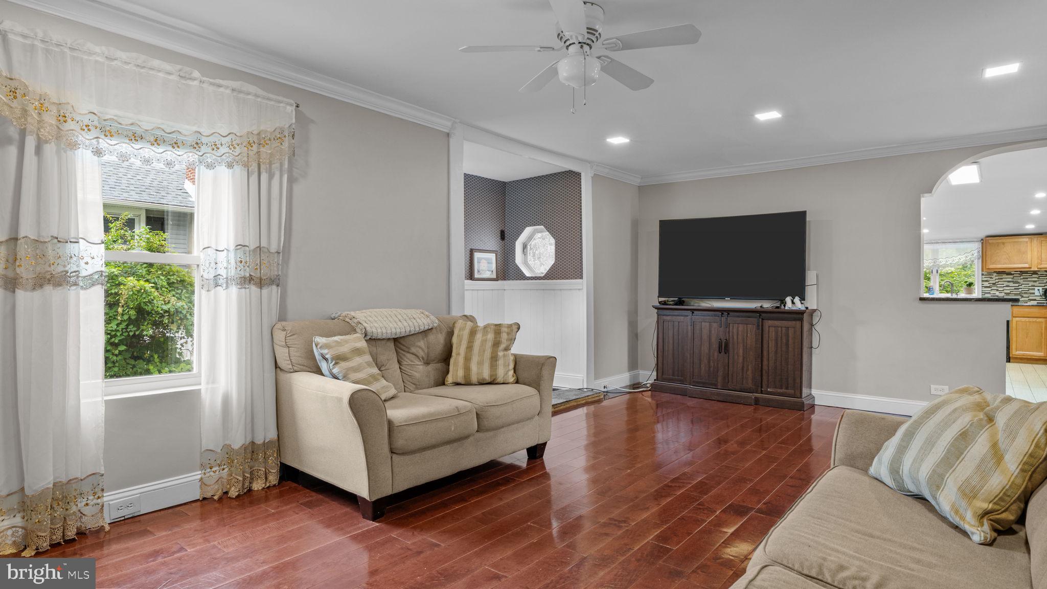 SHERWOOD ESTATES - Residential