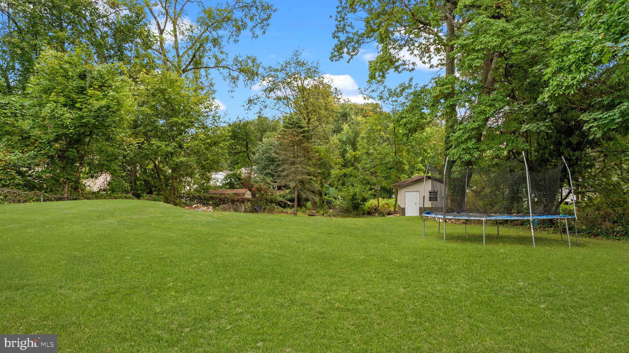 SHERWOOD ESTATES - Residential