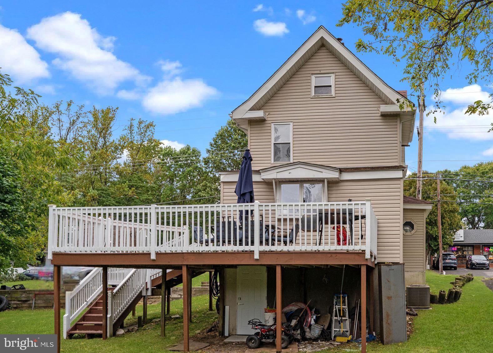 SHERWOOD ESTATES - Residential