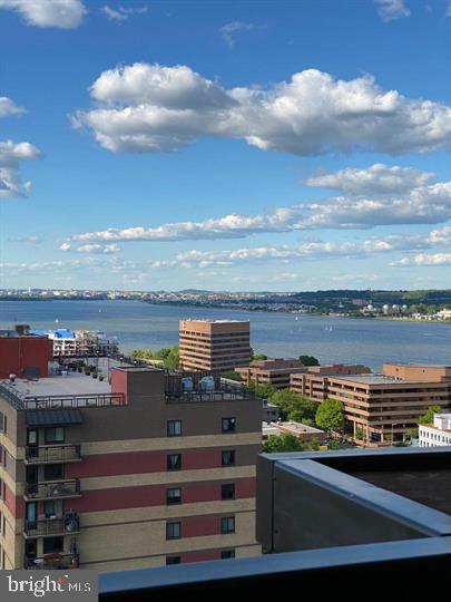 ALEXANDRIA HOUSE - Residential Lease