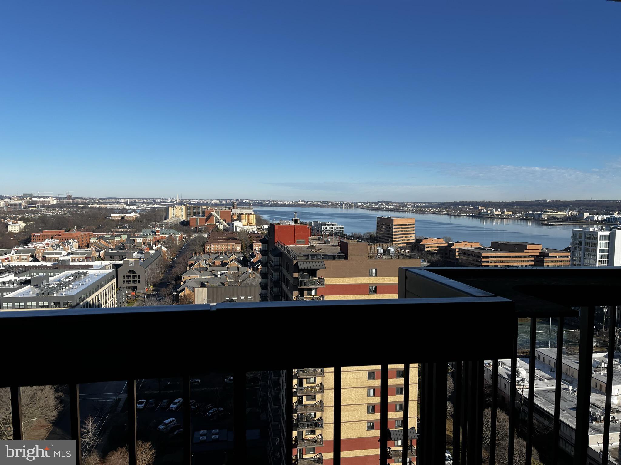 ALEXANDRIA HOUSE - Residential Lease