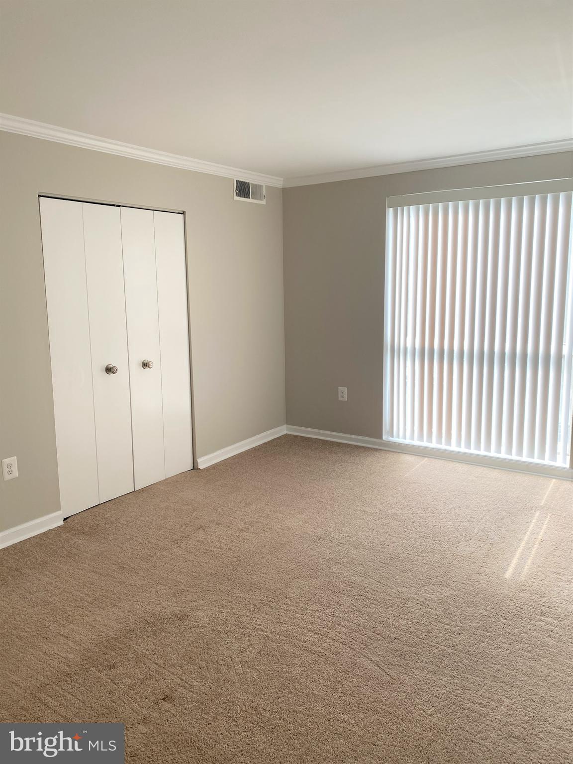 VALLEY PARK CONDOMINIUMS - Residential Lease