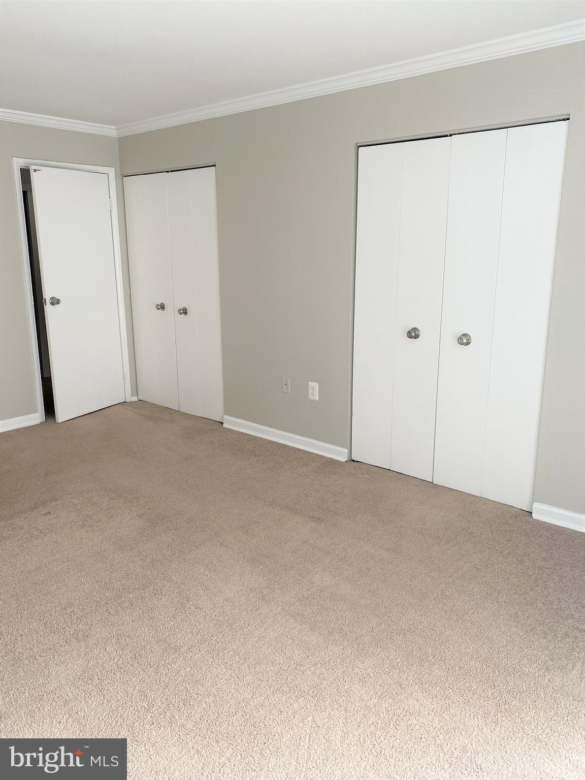 VALLEY PARK CONDOMINIUMS - Residential Lease