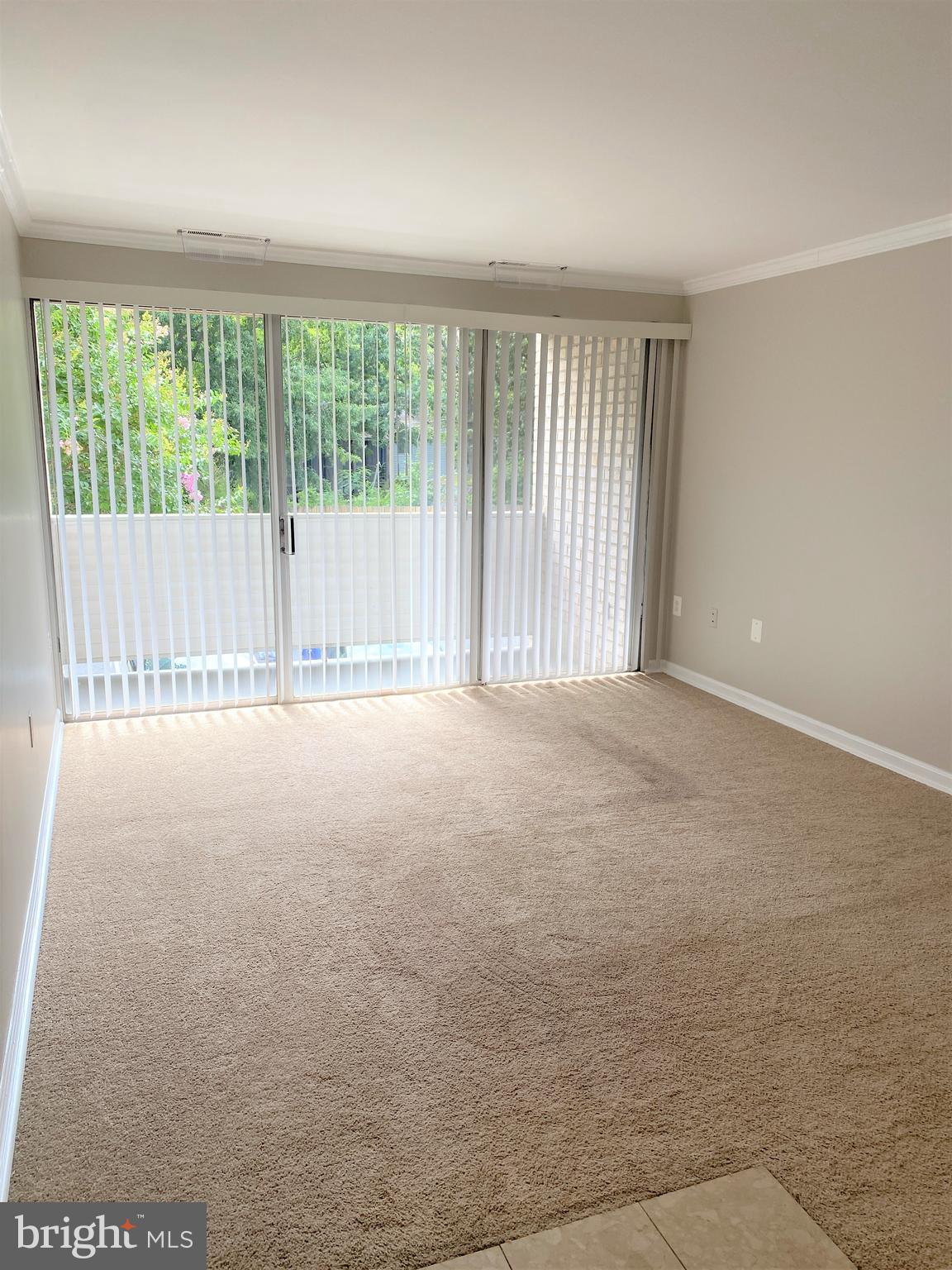 VALLEY PARK CONDOMINIUMS - Residential Lease