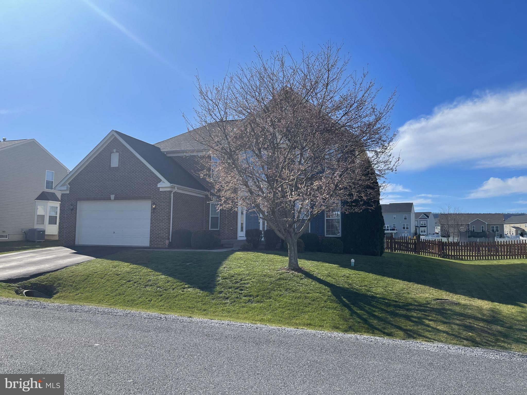 SPRINGDALE FARM - Residential