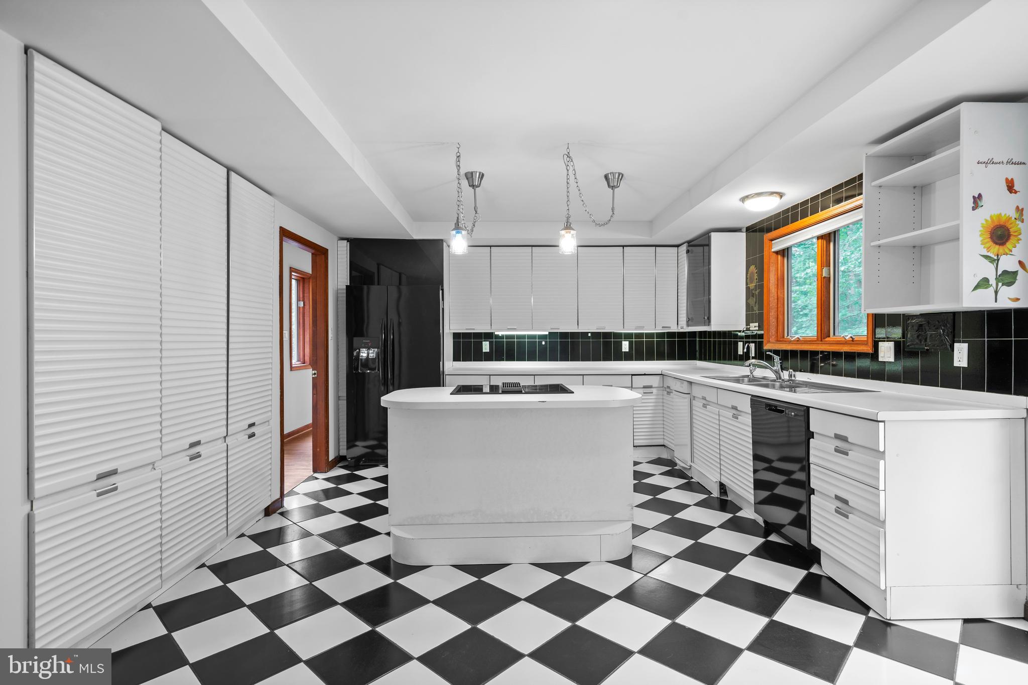 CAERNARVON WOODS - Residential