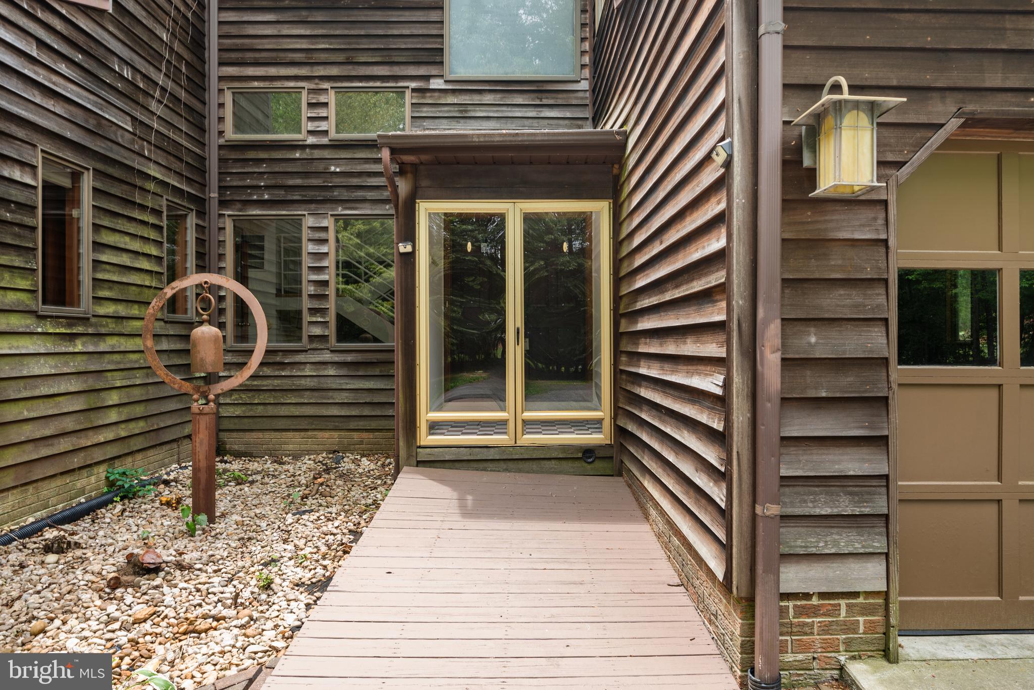 CAERNARVON WOODS - Residential