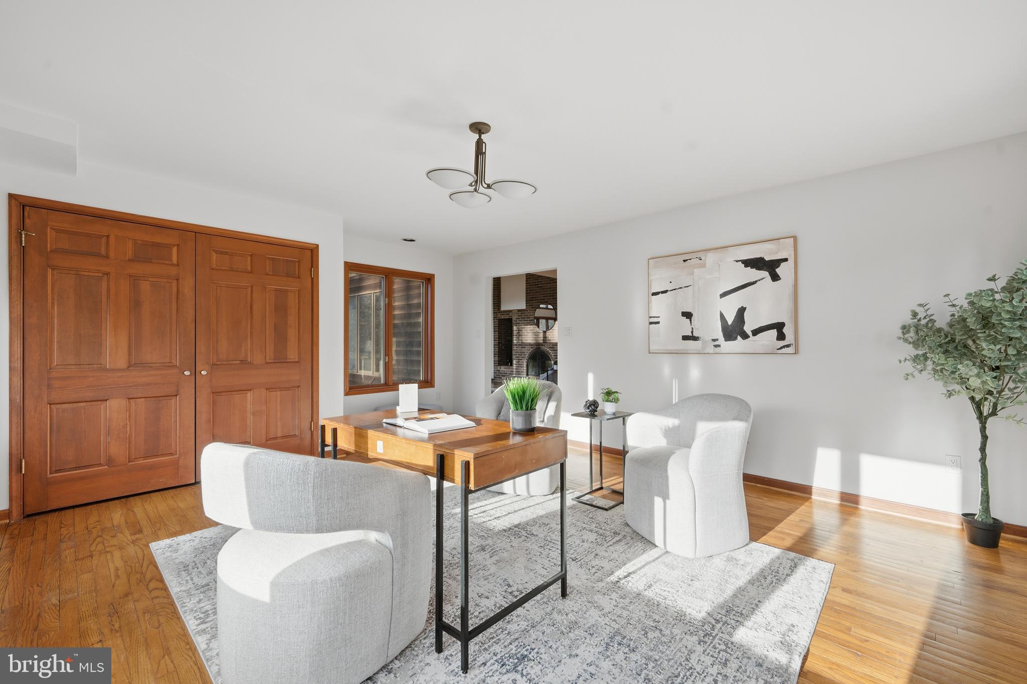 CAERNARVON WOODS - Residential