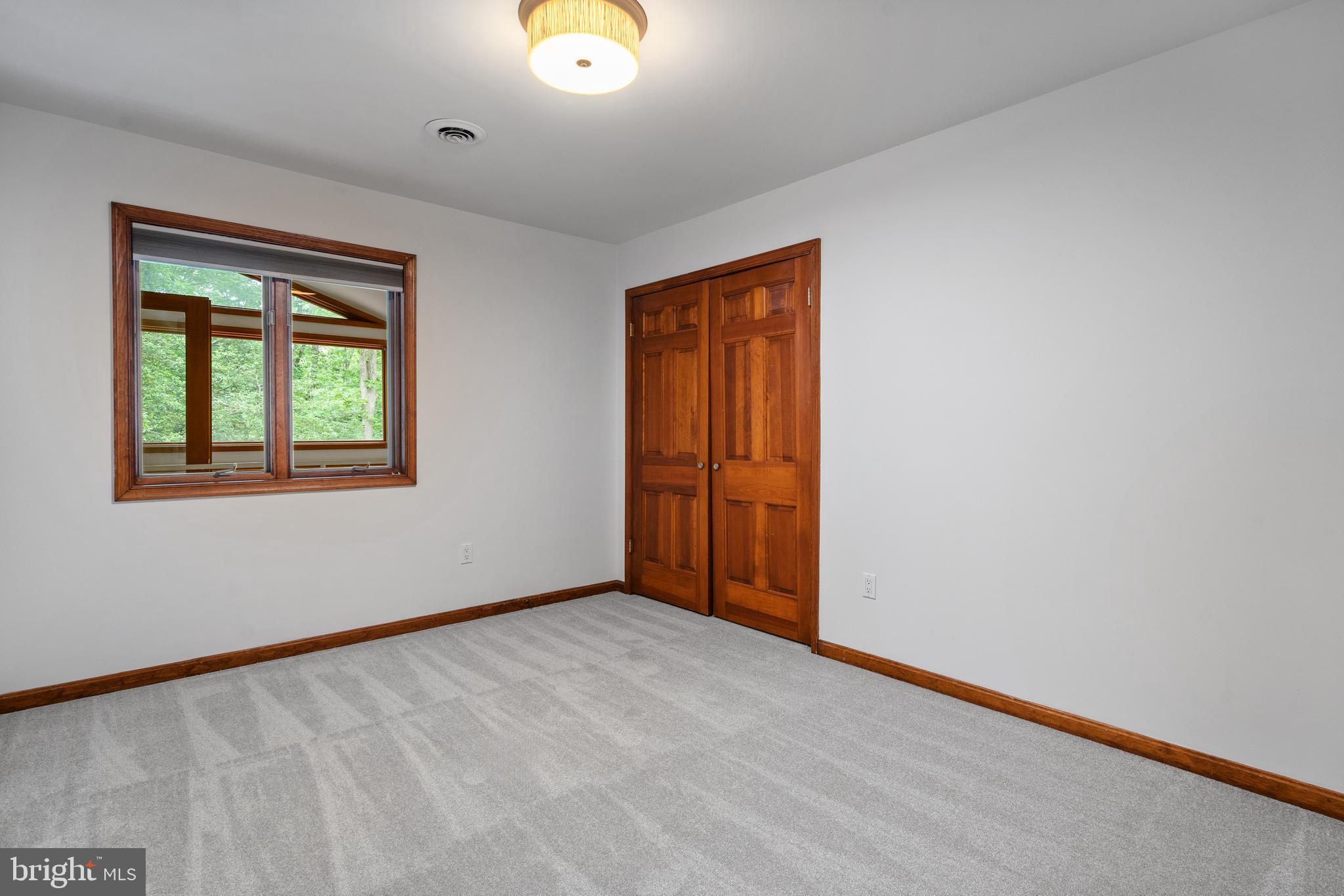 CAERNARVON WOODS - Residential