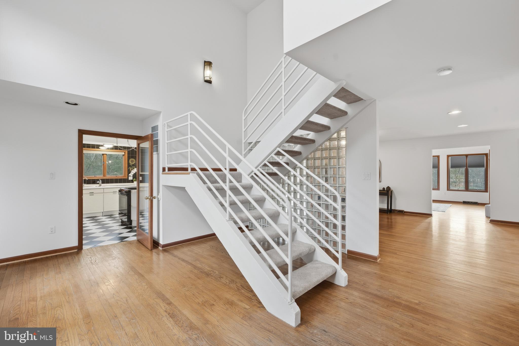 CAERNARVON WOODS - Residential