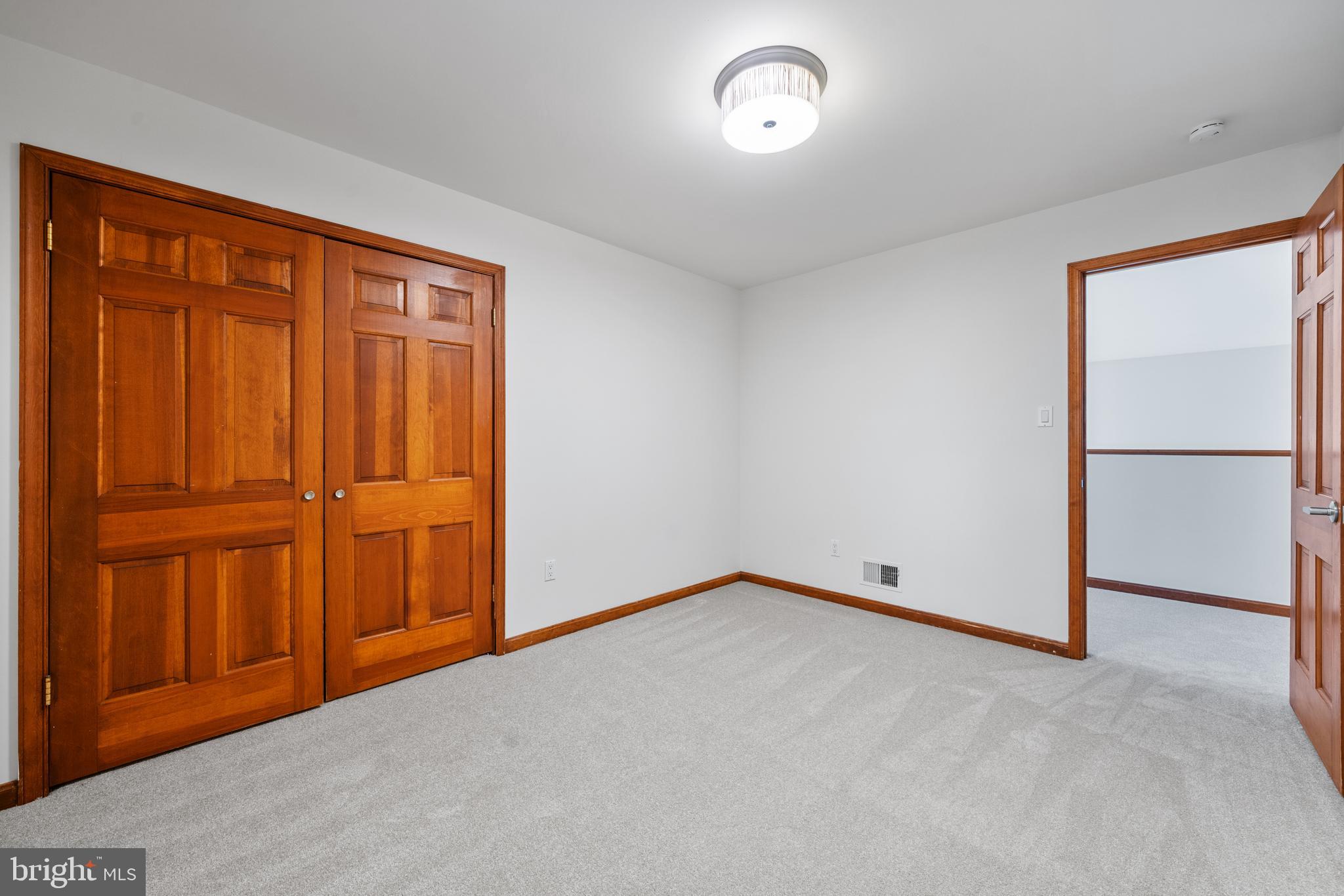 CAERNARVON WOODS - Residential