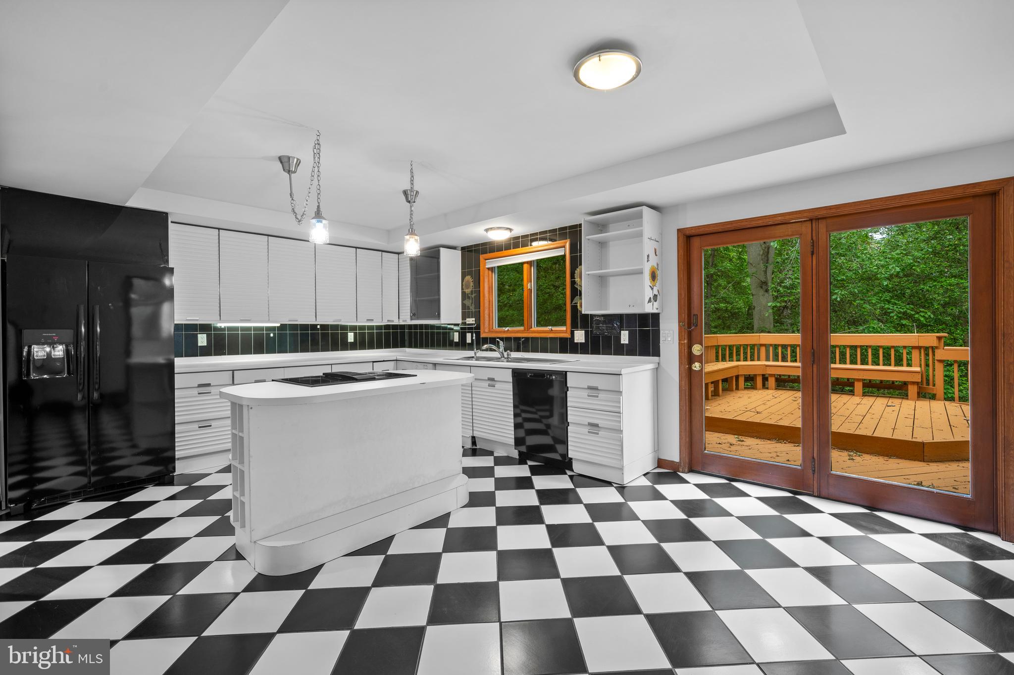 CAERNARVON WOODS - Residential