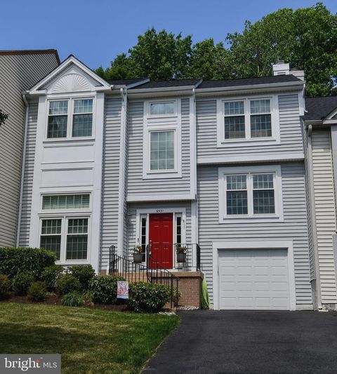 Photo of 6531 Palisades Drive, CENTREVILLE, VA 20121 (MLS # VAFX2314574)