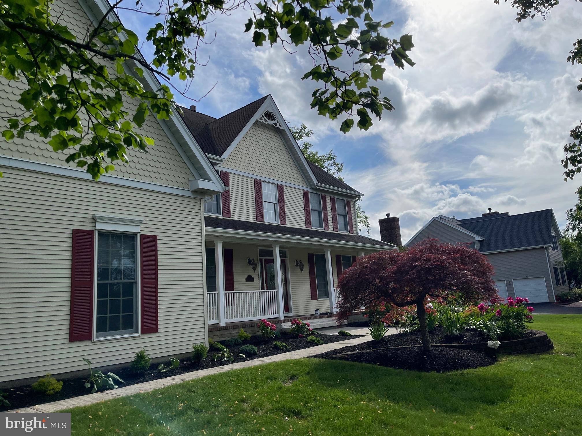 7 CAMAS COURT