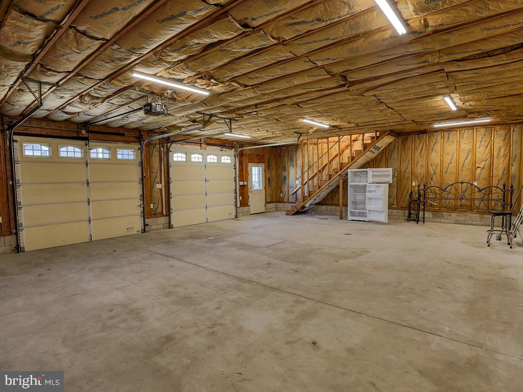 BREEZEWOOD - Residential