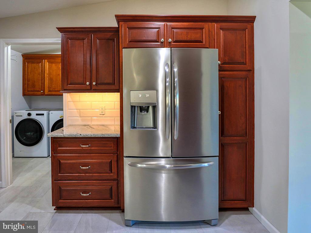 BREEZEWOOD - Residential