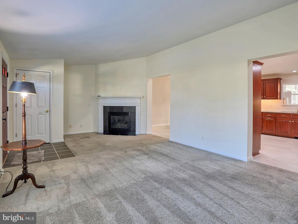 BREEZEWOOD - Residential