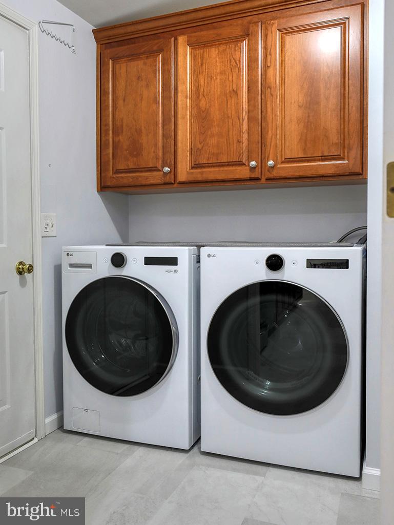 BREEZEWOOD - Residential