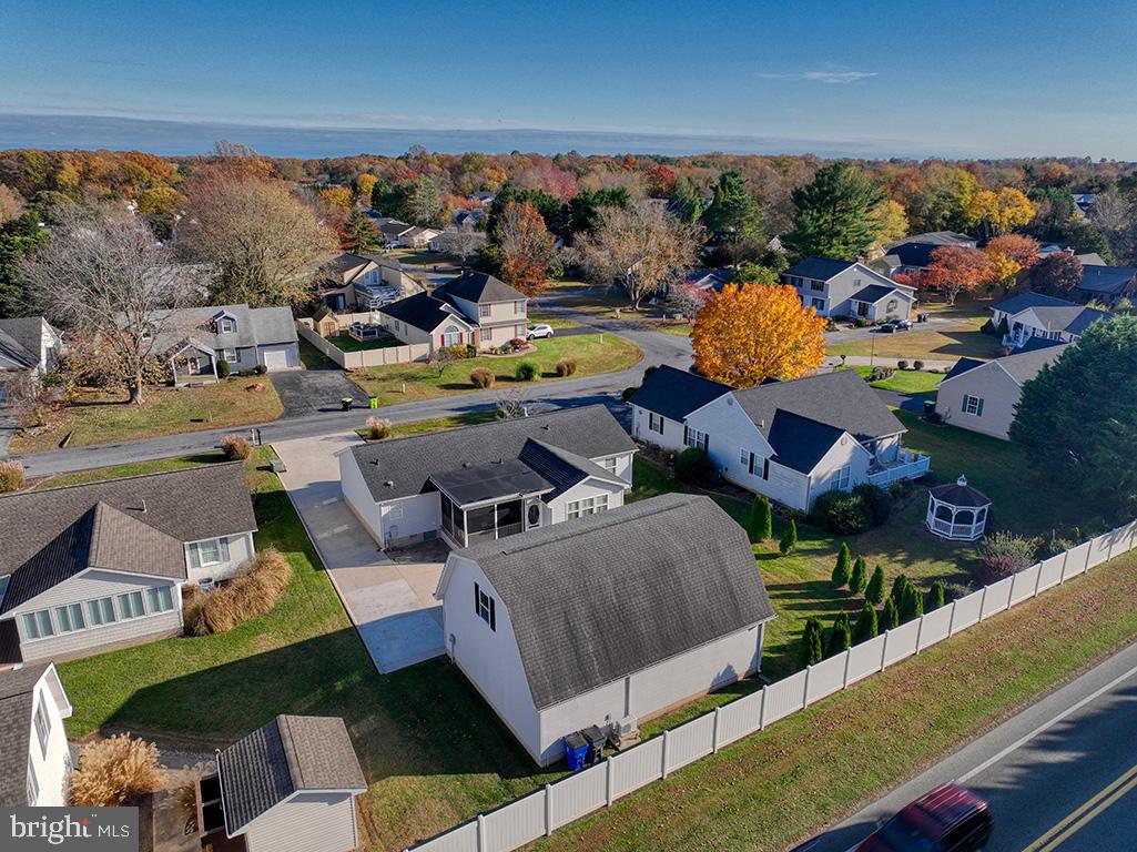 BREEZEWOOD - Residential