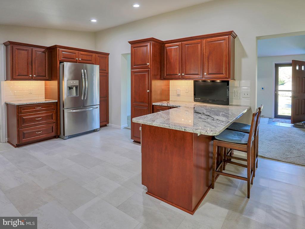 BREEZEWOOD - Residential