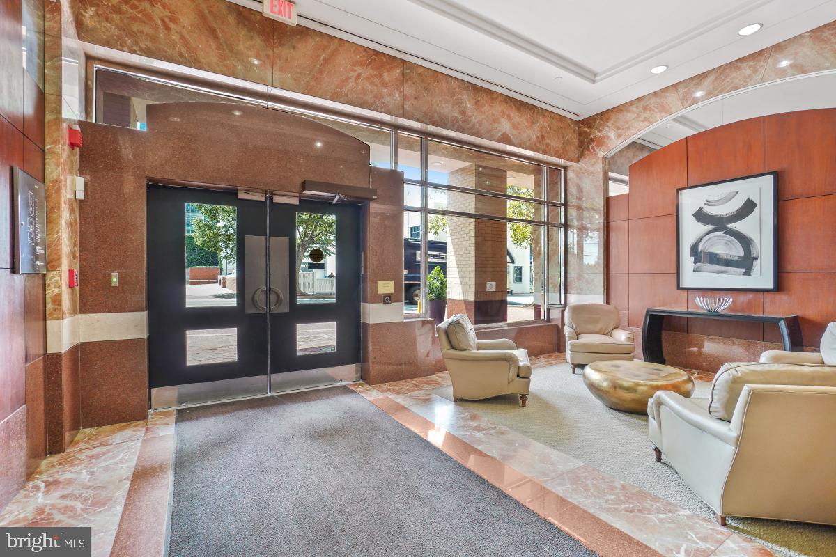4801 FAIRMONT AVENUE 408