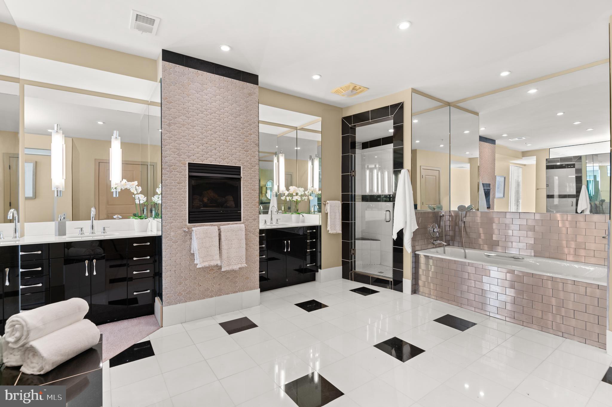 GEORGETOWN - Residential