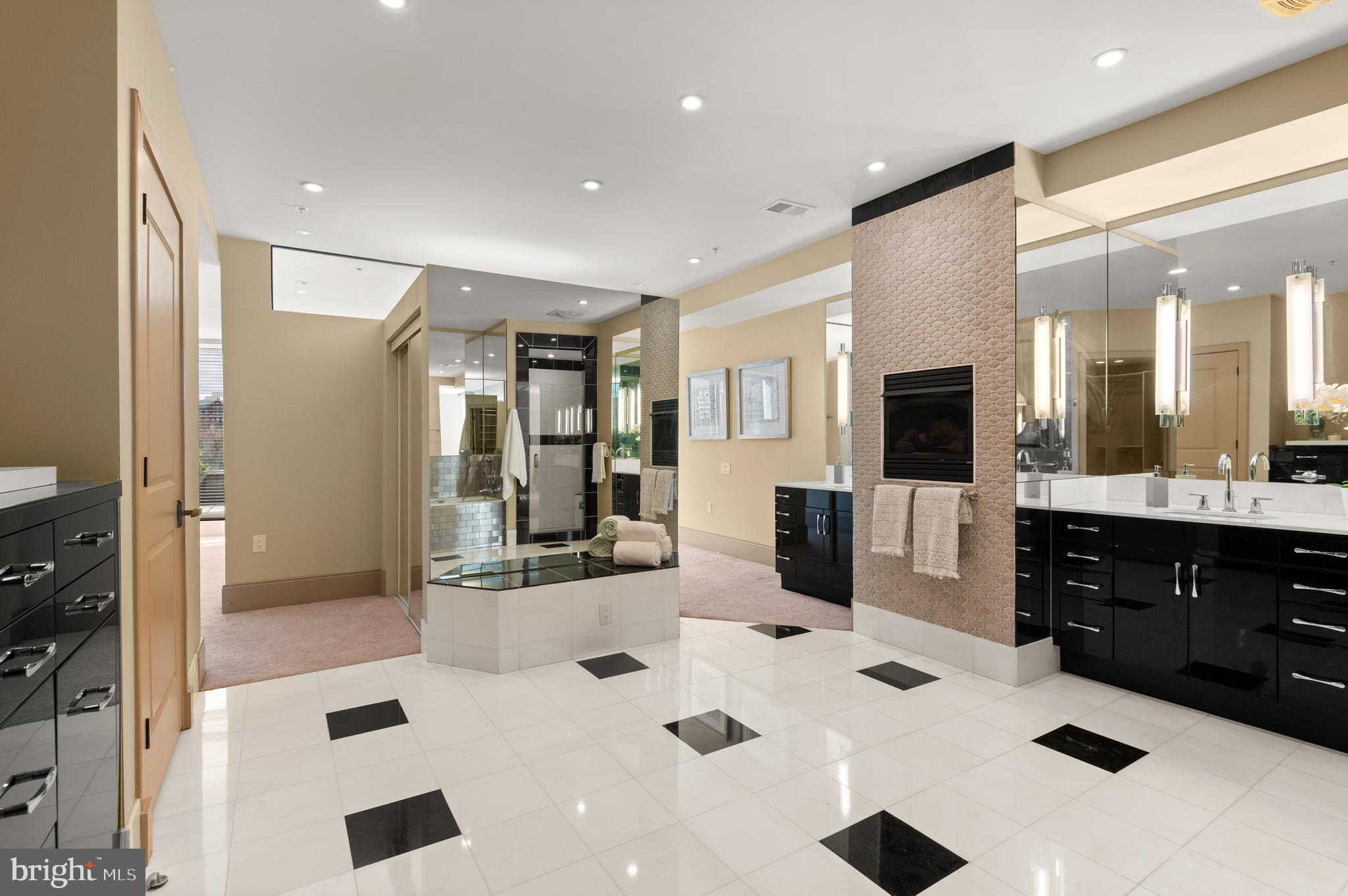 GEORGETOWN - Residential