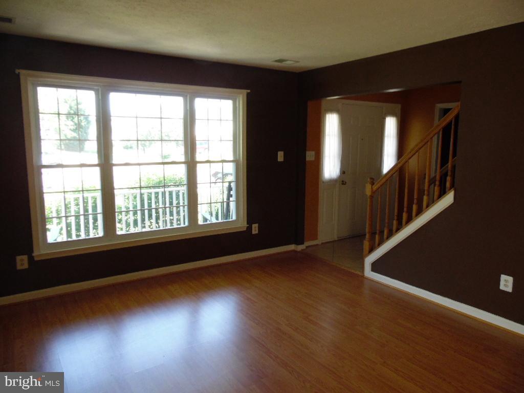 ST CHARLES DORCHESTER - Residential Lease