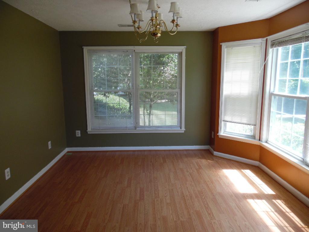 ST CHARLES DORCHESTER - Residential Lease