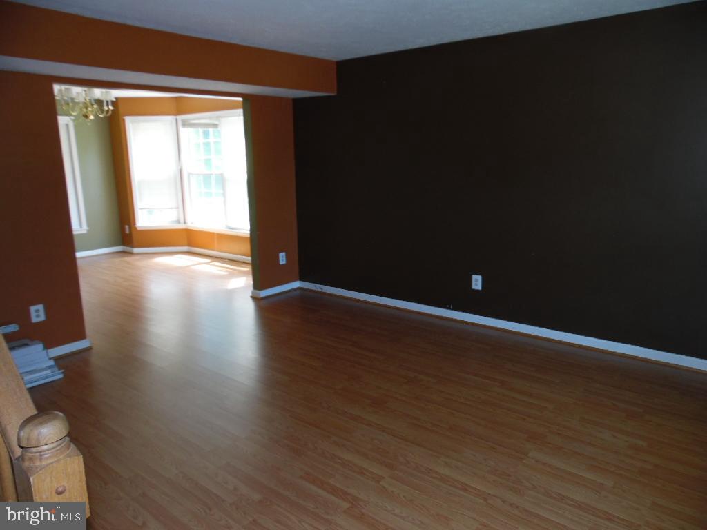 ST CHARLES DORCHESTER - Residential Lease