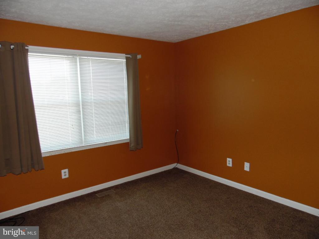 ST CHARLES DORCHESTER - Residential Lease