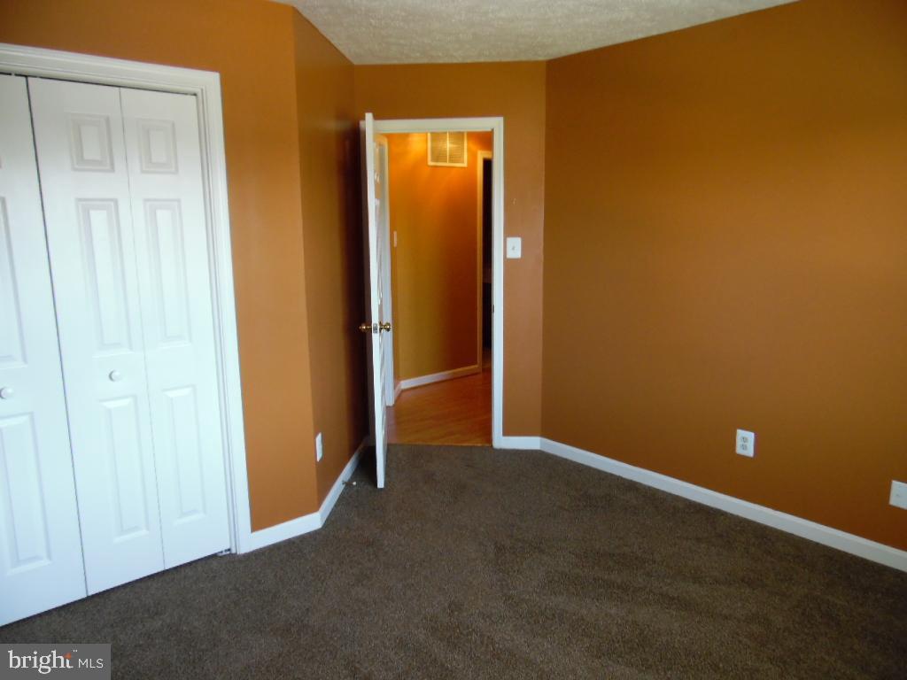 ST CHARLES DORCHESTER - Residential Lease