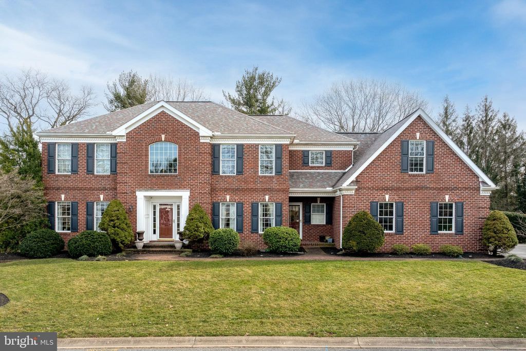 Photo of 1254 Belle Meade Drive, Lancaster, PA 17601 (MLS # PALA2047692)