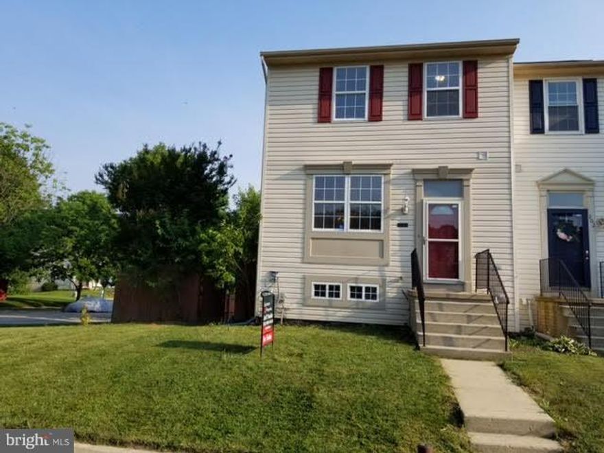 Awesome end unit updated with new carpet and fresh paint!! Real nice master suite w/ cathedral ceilings, walk in closet & duel vanity. Updated tub in hall bath. Kitchen has eat in space, granite counters & SS appliances. New ceramic tile floors! Private deck w/ stairs down. Shed! Patio!  Walk out lower level w/ half bath, large Family Room & separate Den. Great neighborhood, Real Nice Home! FHA OK