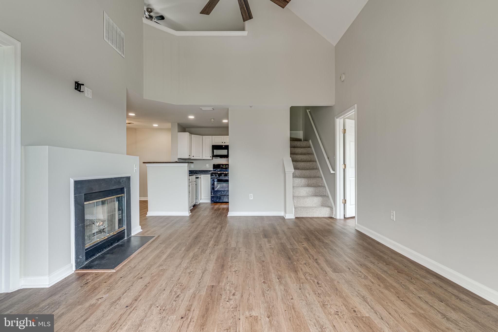 SUMMERHOUSE II CONDO - Residential Lease