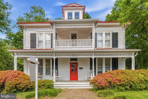 Photo of 9309 West Street, MANASSAS, VA 20110 (MLS # VAMN2010934)