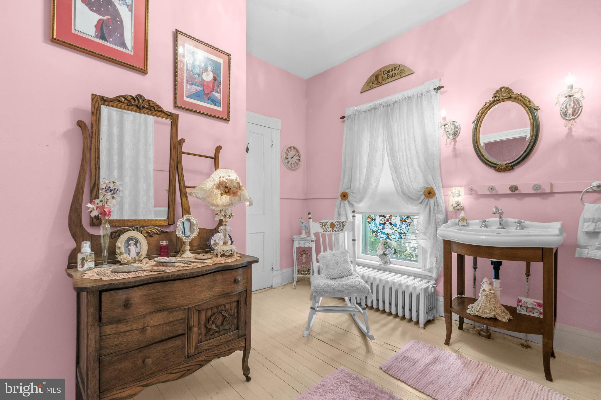 OLD TOWN MANASSAS - Residential