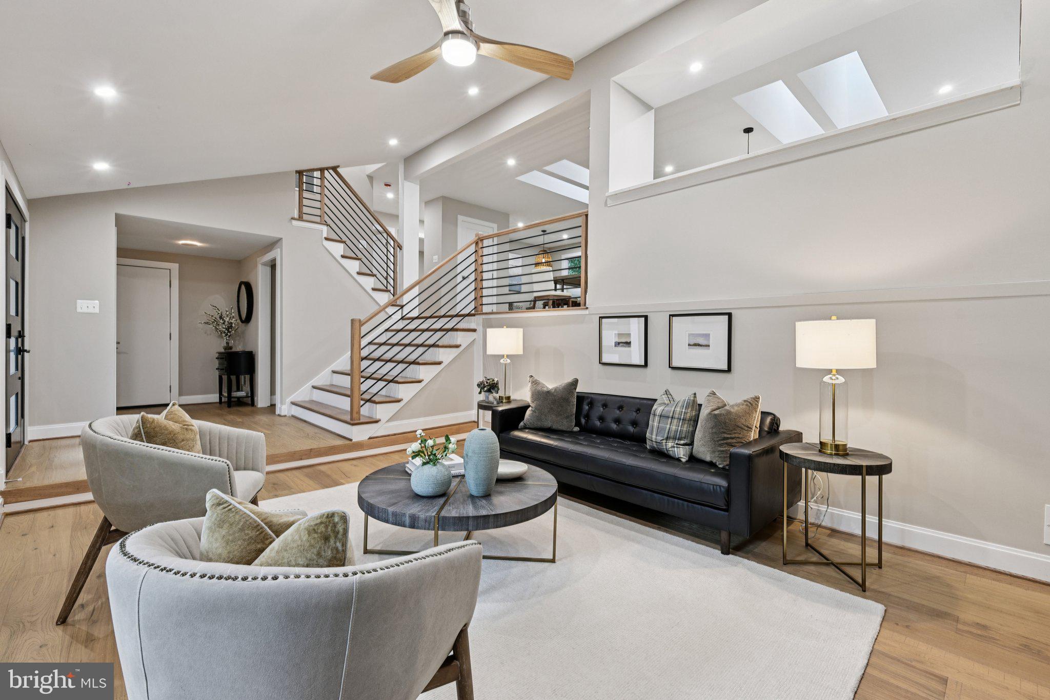 LAKE BARCROFT CLOISTERS - Residential