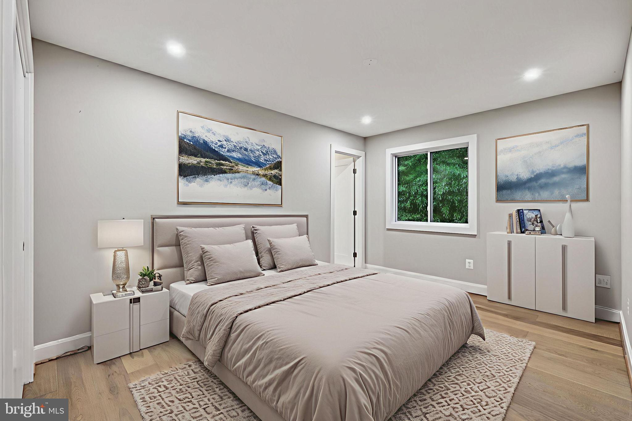 LAKE BARCROFT CLOISTERS - Residential