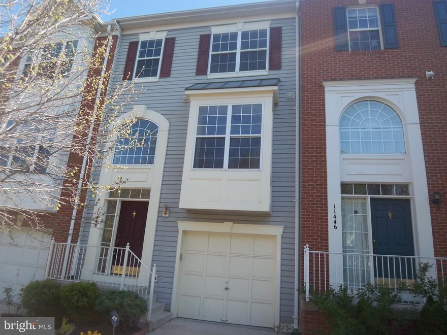 GORGEOUS TOWN HOME WITH TONS OF UPGRADES! FEATURING 3 BEDROOMS, 2 FULL & 2 HALF BATHS, HARDWOOD FLOORS, BUILT-IN BOOKCASE, UPGRADED KITCHEN, GRANITE COUNTER TOPS, SS APPLIANCES, SPACE FOR TABLE, LOTS OF CABINET SPACE.  MAIN LEVEL FEATURES A LARGE REC-ROOM WITH GAS FP & ACCESS TO THE REAR FENCED GARDEN. THE LARGE DECK IS GREAT FOR FAMILY GATHERINGS! NEAR MAJOR ROUTES & LOTS OF SHOPPING!!!