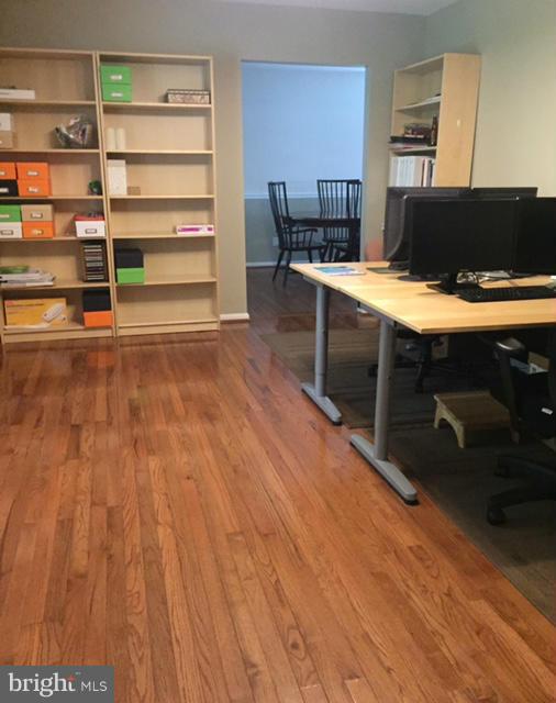 GUNSTON MANOR - Residential