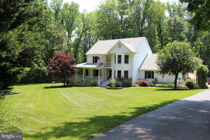 ****OPEN 5/28 & 5/29, Noon to 4pm*****What a Find!  Spread Out on this Perfect Property! Updated/New: Kitchen, HVAC, Master BA, FLRS, Paint, etc.  HUGE Great rm!  New 100k Carriage house w/Oversized 2.5 garage w/ TONS of storage & Enormous Bonus space for Office/Hobby? Perfectly maintained Home w/ Unreal HGTV Outdoor Space!  Vacation at Home! Very Private yet Close in! Walk to Beach!  MUST SEE!