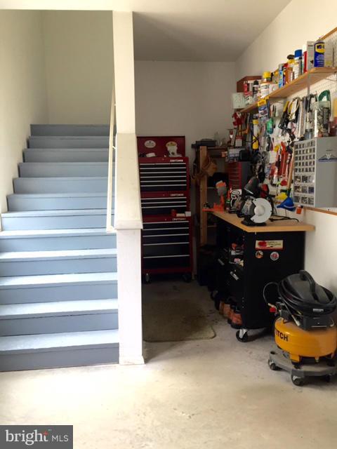 GUNSTON MANOR - Residential