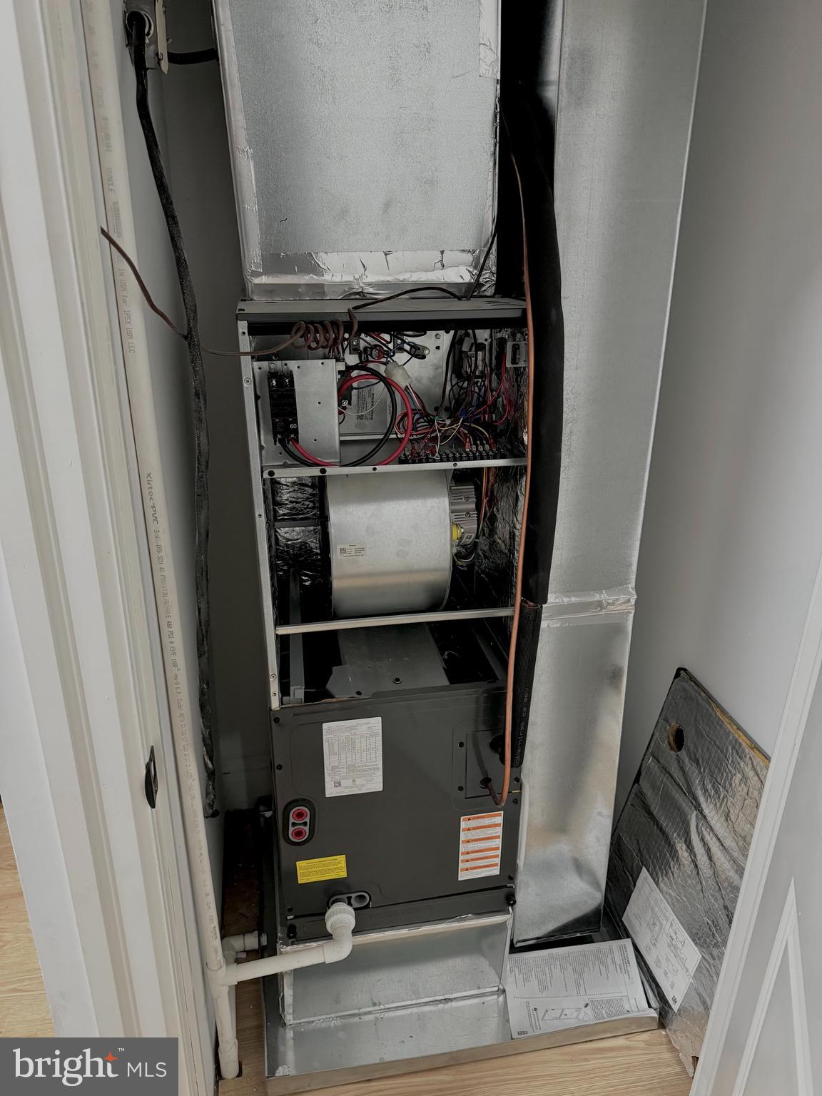 FRANKFORD - Commercial Sale