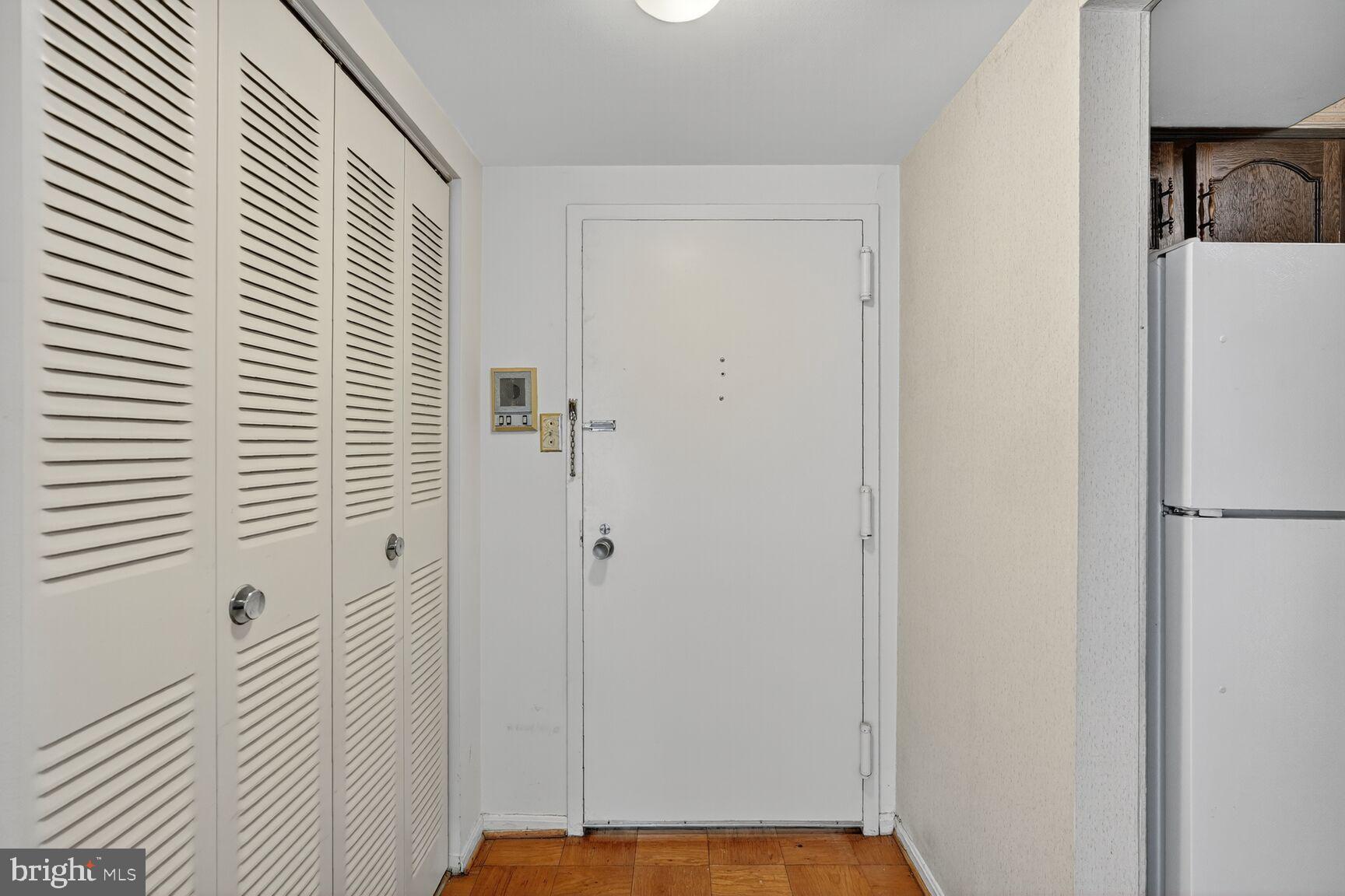 AMERICANA CENTRE - Residential