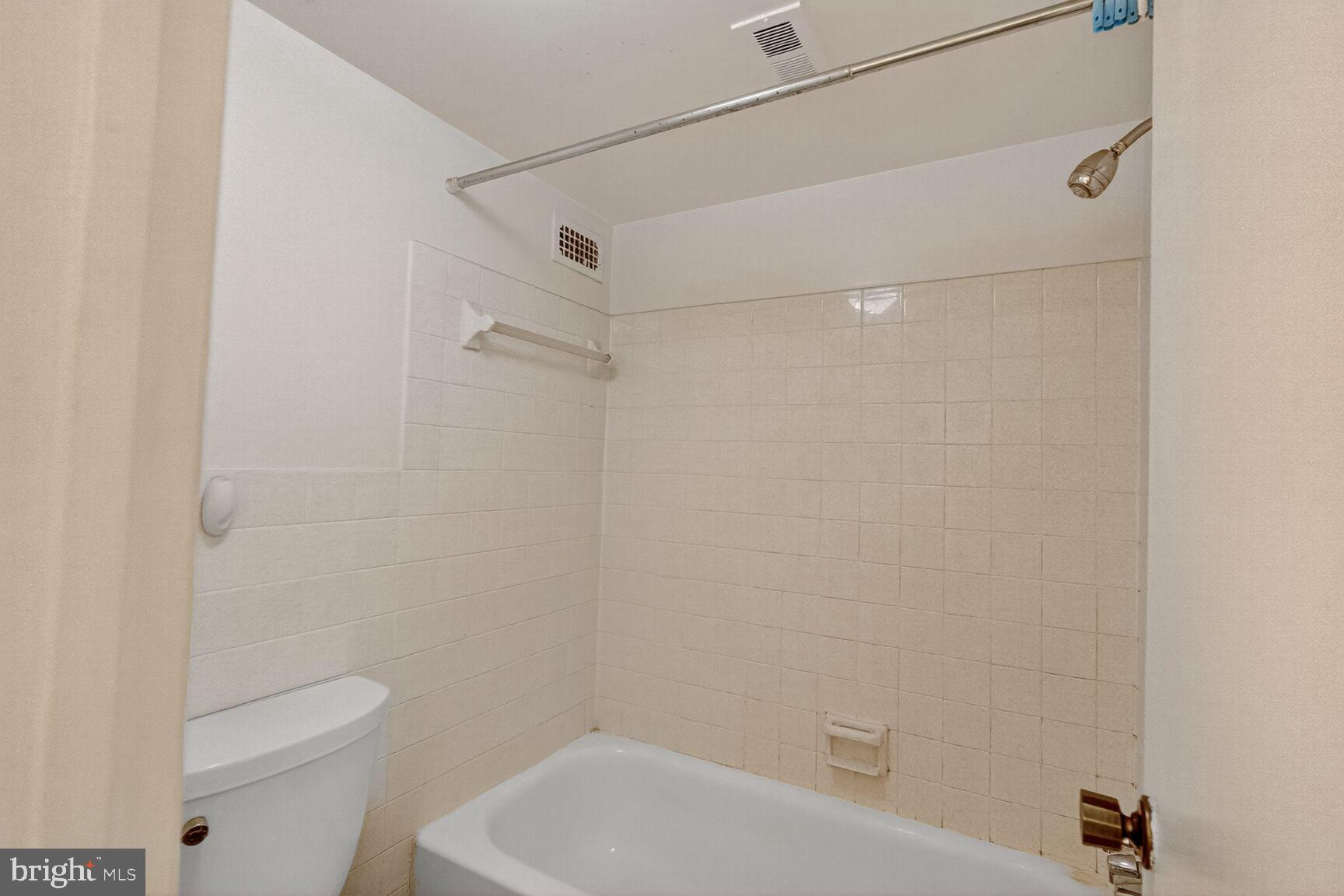 AMERICANA CENTRE - Residential