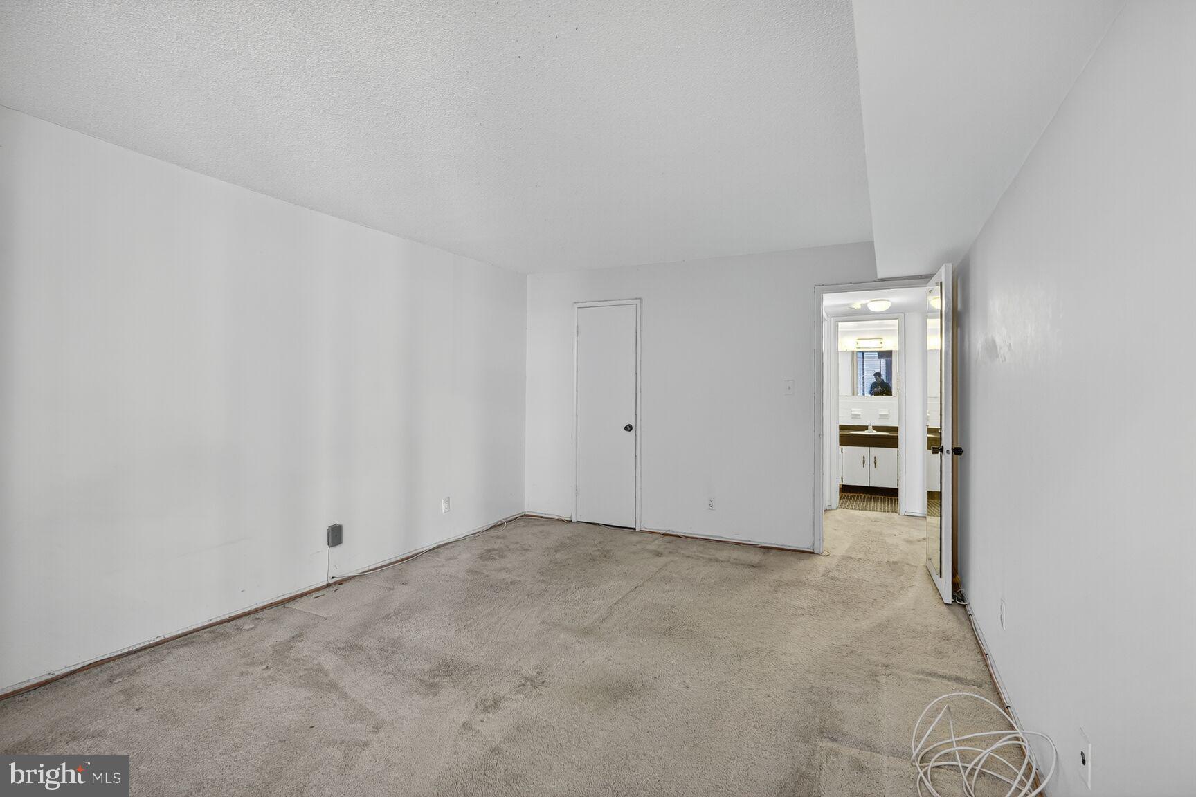 AMERICANA CENTRE - Residential