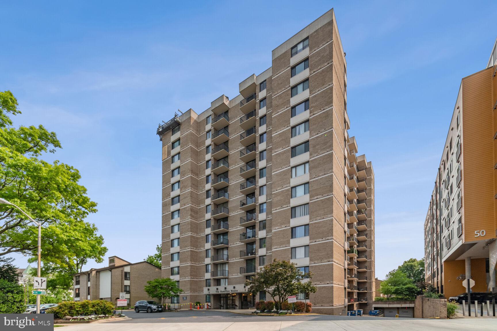 AMERICANA CENTRE - Residential